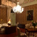 Отель Castello Di