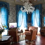 Отель Castello Di