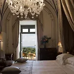 Castello Di 5* Гуарене