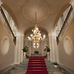 Отель Castello Di Гуарене