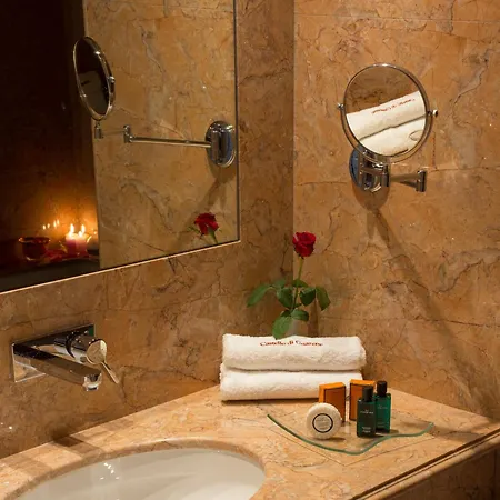 Castello Di Hotel