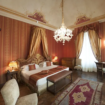 Castello Di Hotel