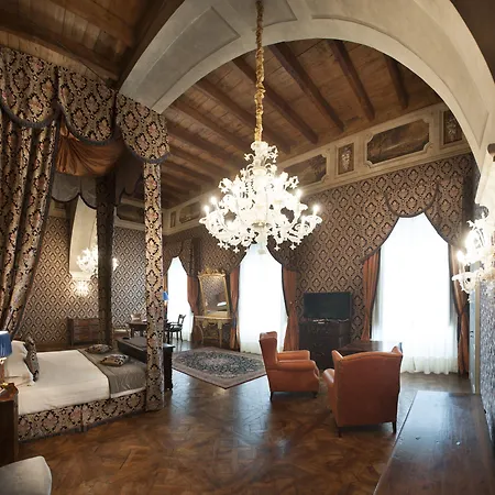 Castello Di 5* Гуарене