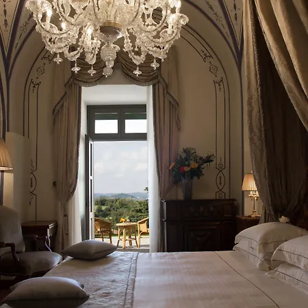 Castello Di 5* 구아레네