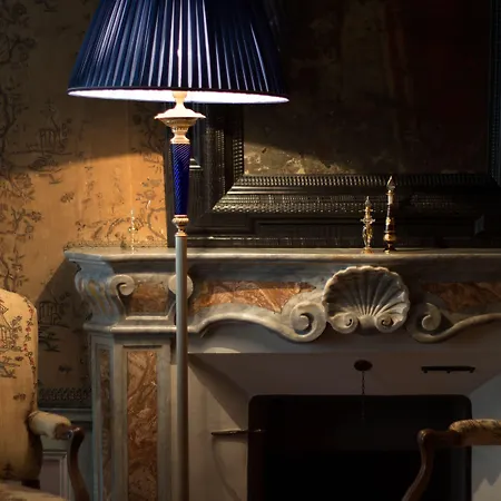 Отель Castello Di