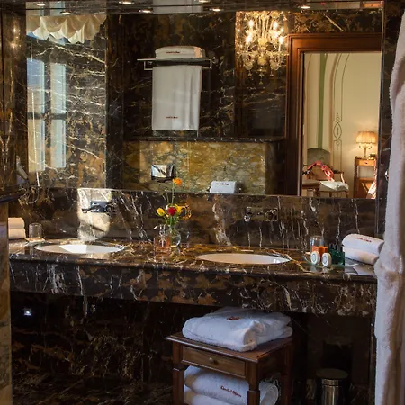 Castello Di 5* Гуарене