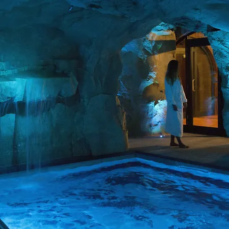 Castello Di 호텔 구아레네