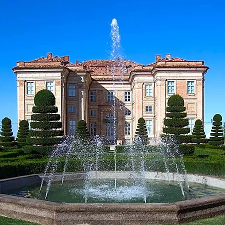 Castello Di 5* Guarene