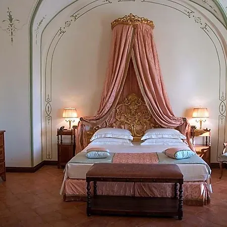 Castello Di Hotel