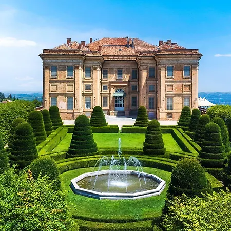 Castello Di Hotel 5*