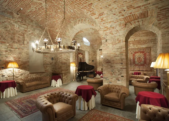 Castello Di 5* Guarene