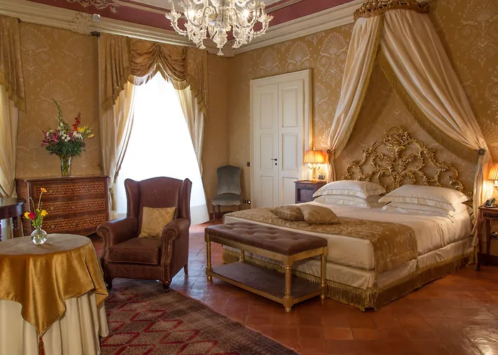 Castello Di 5* Guarene