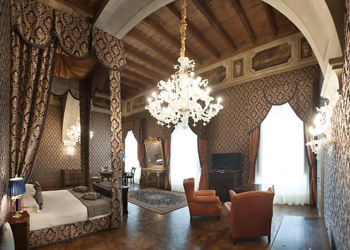 Castello Di 5* Guarene