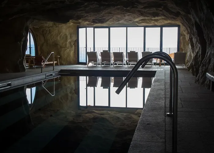 Castello Di Hotel Guarene