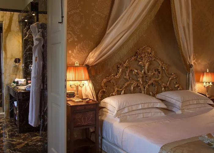 فندق Castello Di 5*