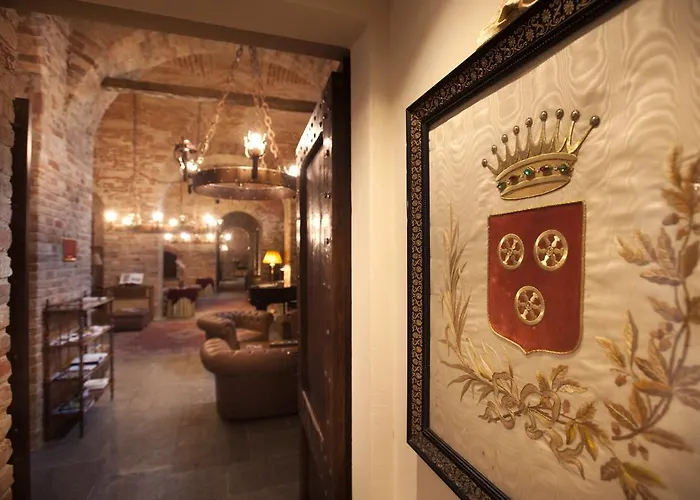 Hotel Castello Di Guarene