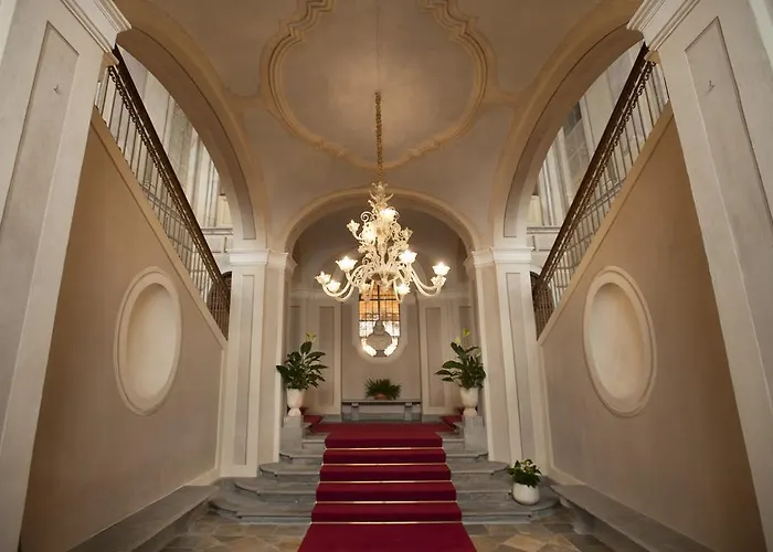 Hotel Castello Di Guarene